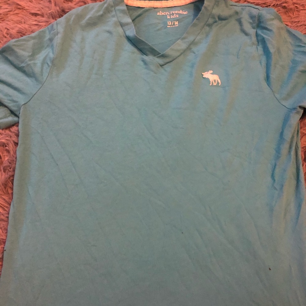 Aberecombie tshirt
